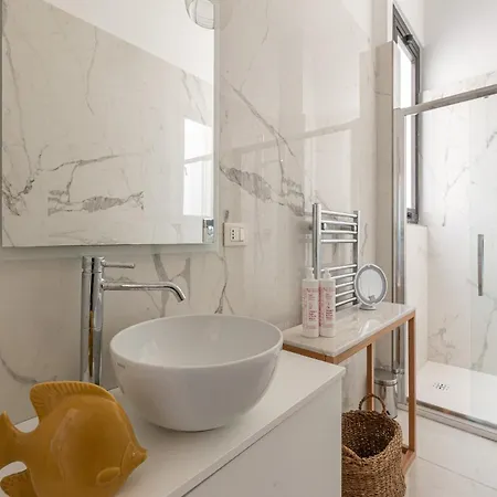 Apartment La Casa Al Foro Vista Mare By Wonderful Italy *