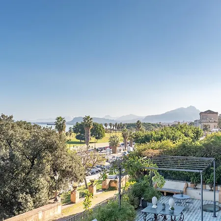 Apartment La Casa Al Foro Vista Mare By Wonderful Italy
